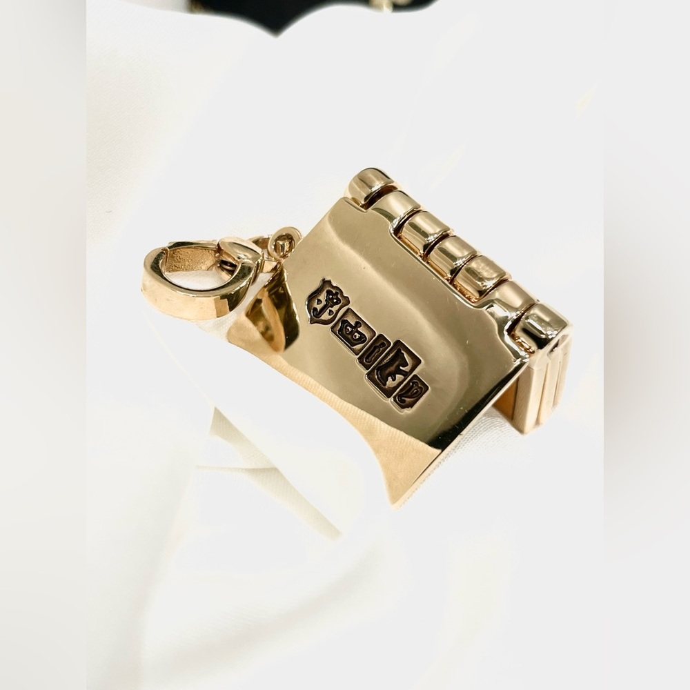 NWT Vintage Juicy Gold Spiral Flip Look Book Magazine Charm 2006 Y2K Collectible - Picture 4 of 10